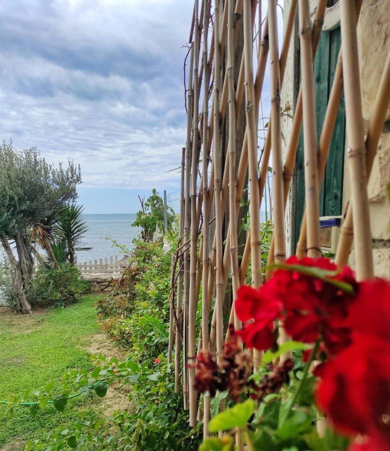 Kallmi View Eco Rooms Durrës Esterno foto